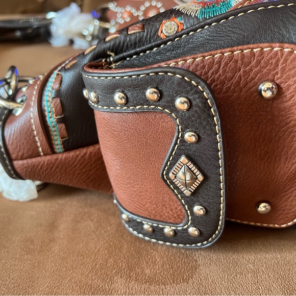 Montana West new with tags. Very nice bag - Picture 8 of 10